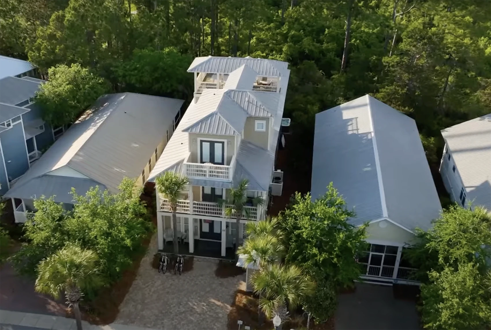 38 Endless Summer, front of the home