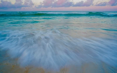Luxury Market Trends: Why Florida’s Emerald Coast Is a Hotspot in 2025